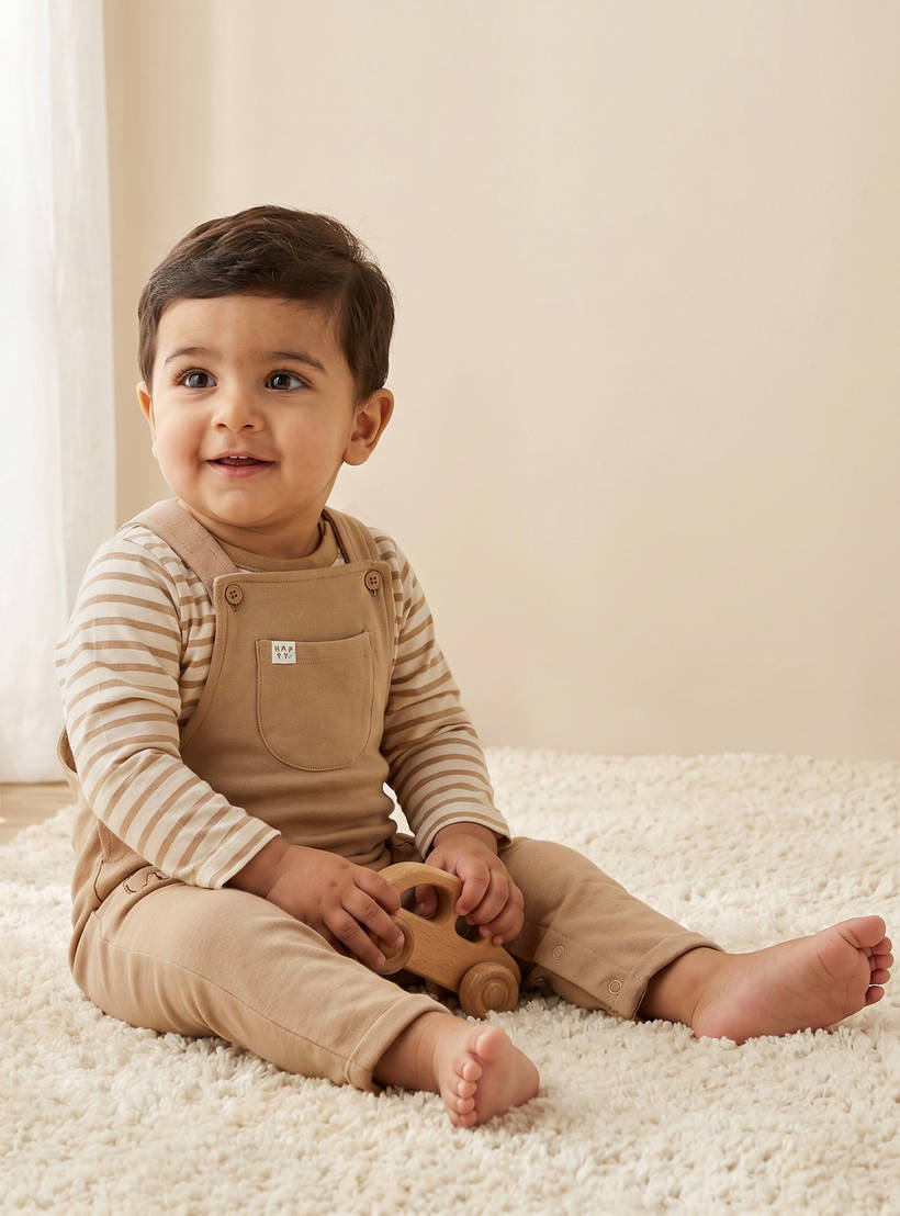 Juniors Boys T-shirt and Dungaree Set with Embroidery.